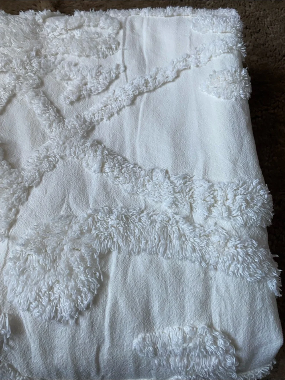 100%Cotton Plush White Textured Chenille Comforter -